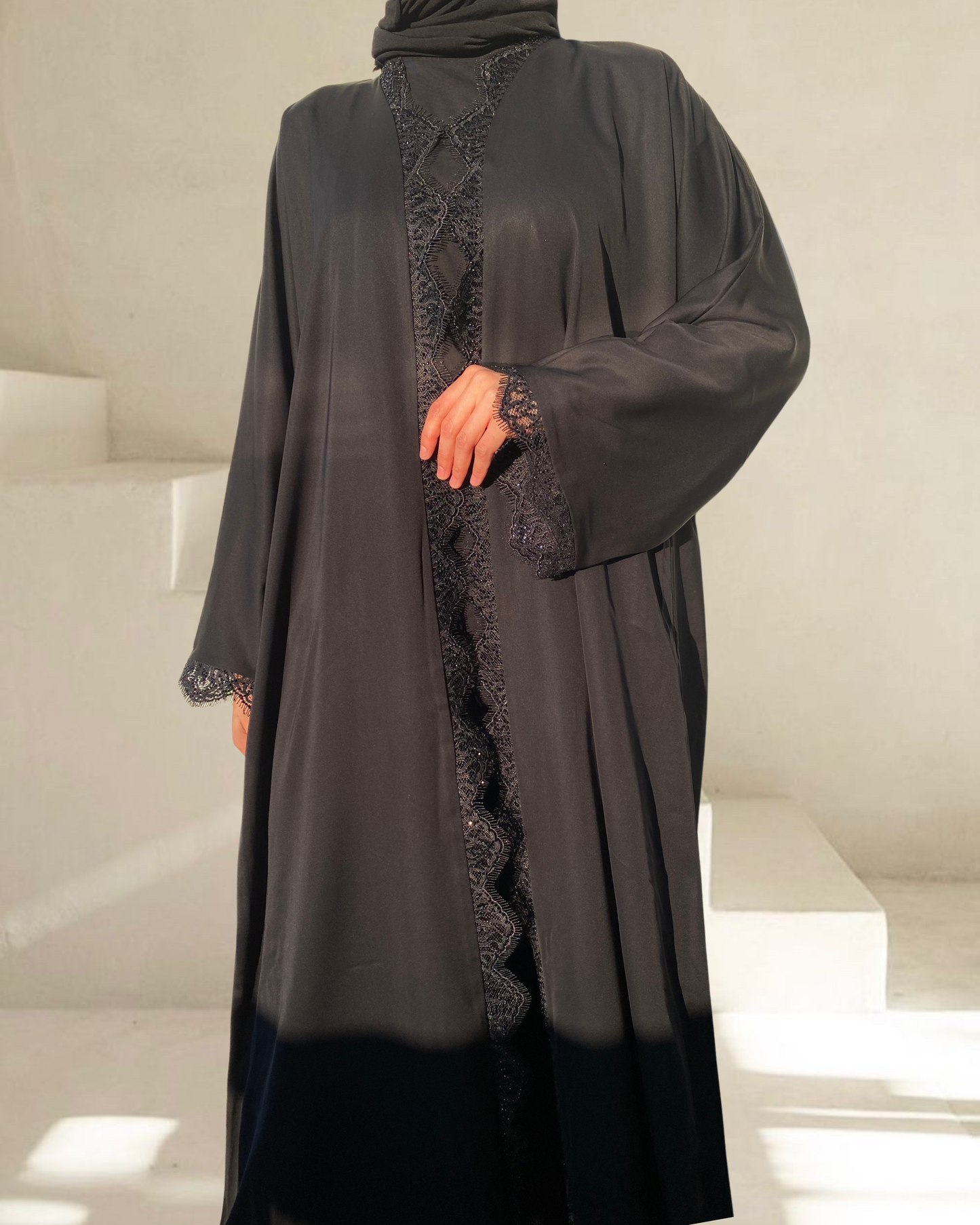 Abaya Black Lace - عباية سوداء بالدانتيل